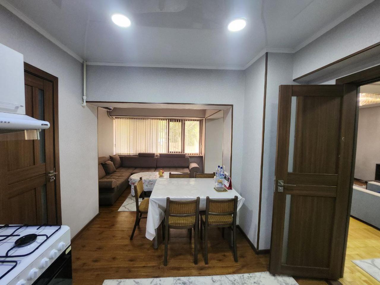 Apartment Center 1 Ташкент Екстериор снимка