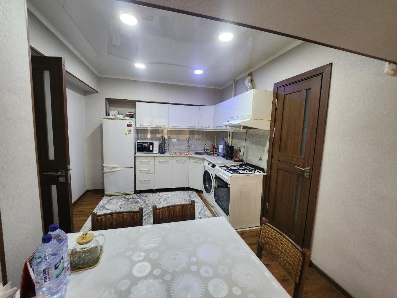 Apartment Center 1 Ташкент Екстериор снимка